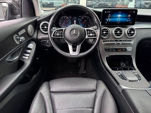 Used 2021 Mercedes-Benz GLC 300 GLC 300 w/ Premium Package image 24