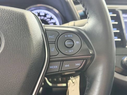 Used 2018 Toyota Camry SE w/ Moonroof Package FWD image 42