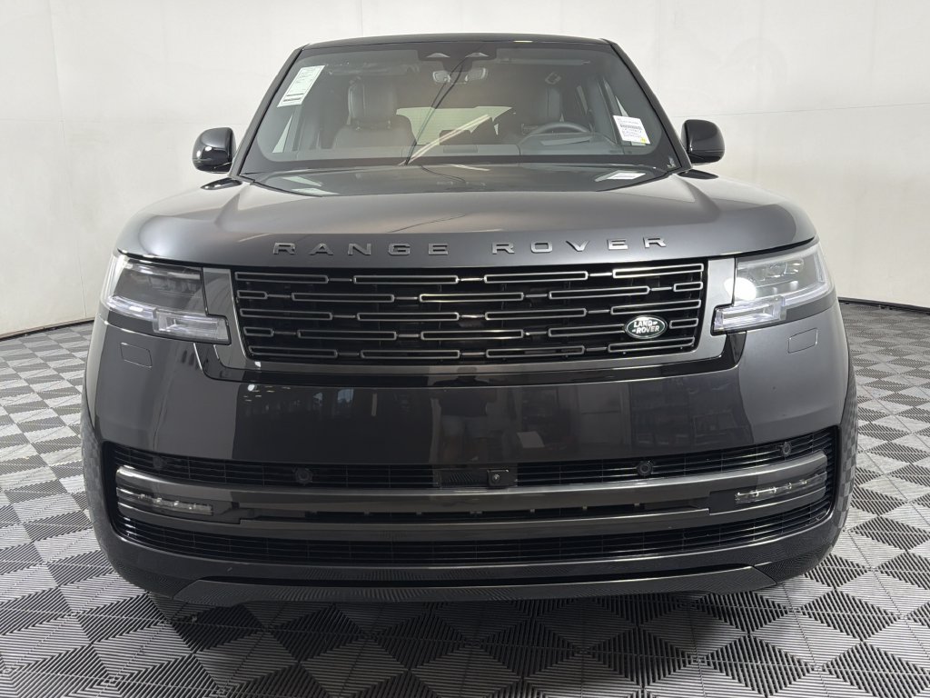 New 2027 Land Rover Range Rover Long Wheelbase SE AWD/4WD image 6