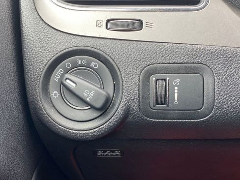 Used 2019 Dodge Journey Crossroad image 25