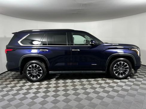 Used 2023 Toyota Sequoia Limited image 4