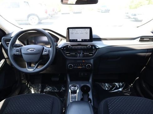 Used 2025 Ford Escape Active AWD/4WD image 16