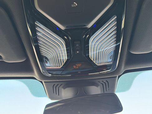 Used 2019 BMW X5 xDrive50i w/ M Sport Package image 34