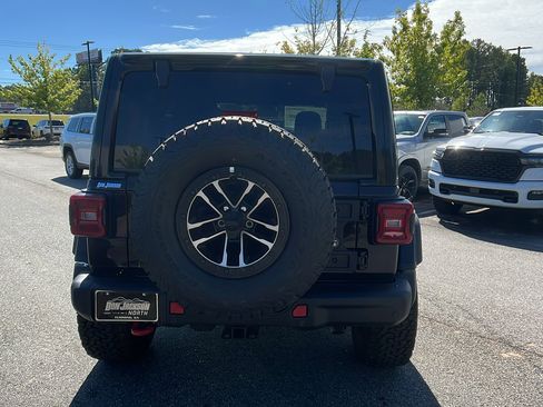 New 2025 Jeep Wrangler Unlimited Rubicon image 9