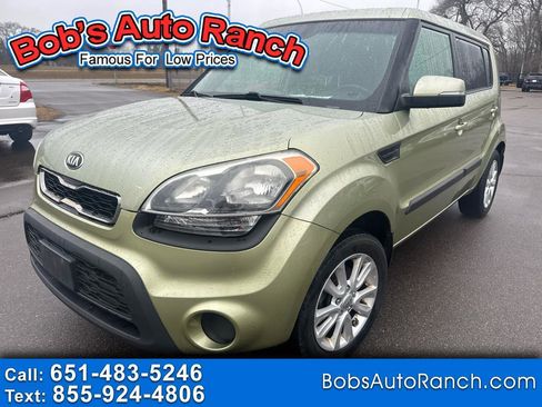 Used 2013 Kia Soul + image 1