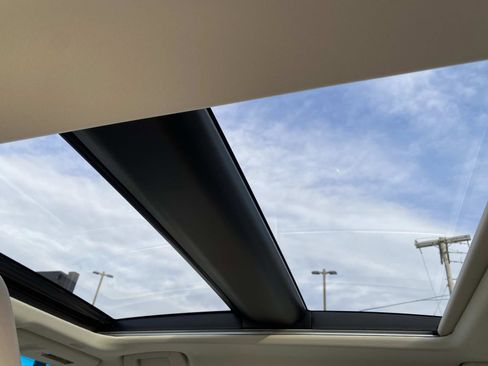 Used 2020 Lexus ES 350 w/ Luxury Package image 9