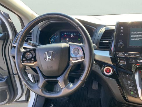 Used 2021 Honda Odyssey Touring image 21