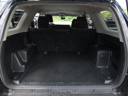 Used 2017 Toyota 4Runner SR5 AWD/4WD image 15