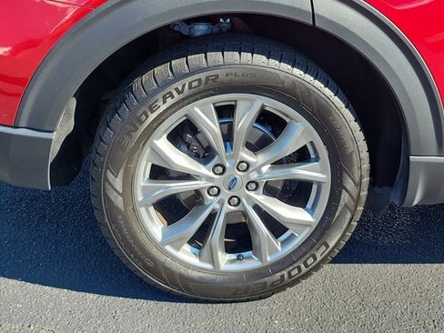 Used 2020 Ford Explorer XLT w/ Equipment Group 202A image 38