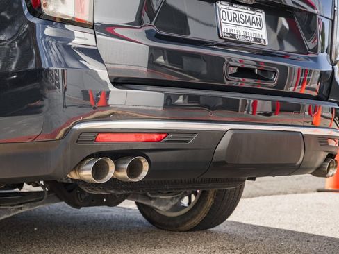 Used 2023 Chevrolet Tahoe High Country image 10