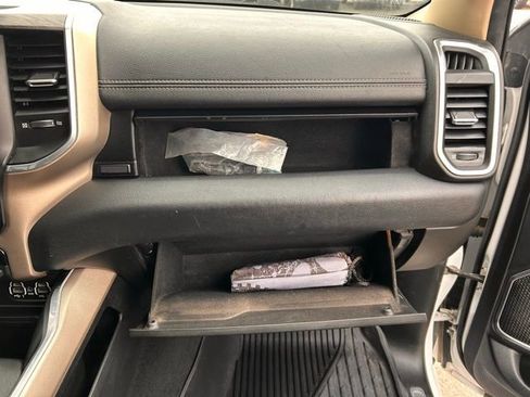 Used 2019 RAM 1500 Laramie image 37