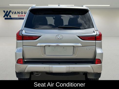 Used 2020 Lexus LX 570 4WD w/ Luxury Package image 8