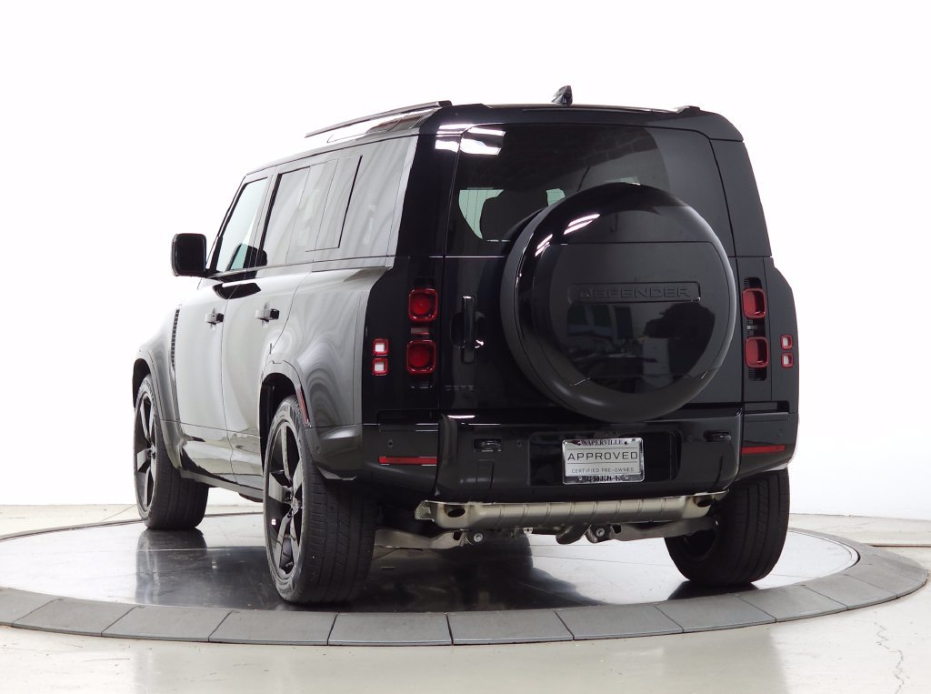 Used 2025 Land Rover Defender 110 X-Dynamic SE AWD/4WD image 3