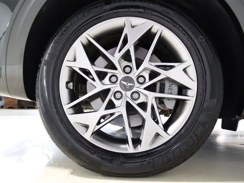 Used 2025 Genesis GV70 2.5T AWD/4WD image 72