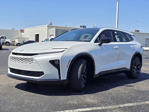 New 2026 Toyota Crown Signia AWD/4WD image 14