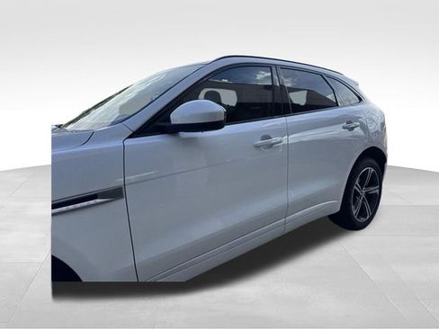 Used 2018 Jaguar F-PACE S AWD/4WD image 2