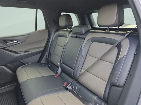 New 2026 Chevrolet Equinox LT w/ Convenience Package II image 26