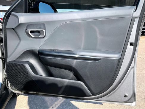 Used 2025 Kia K4 LXS image 17