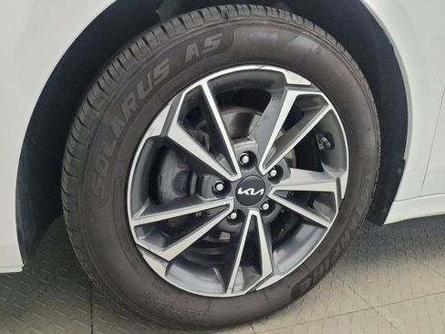 Used 2022 Kia Forte LXS FWD image 31