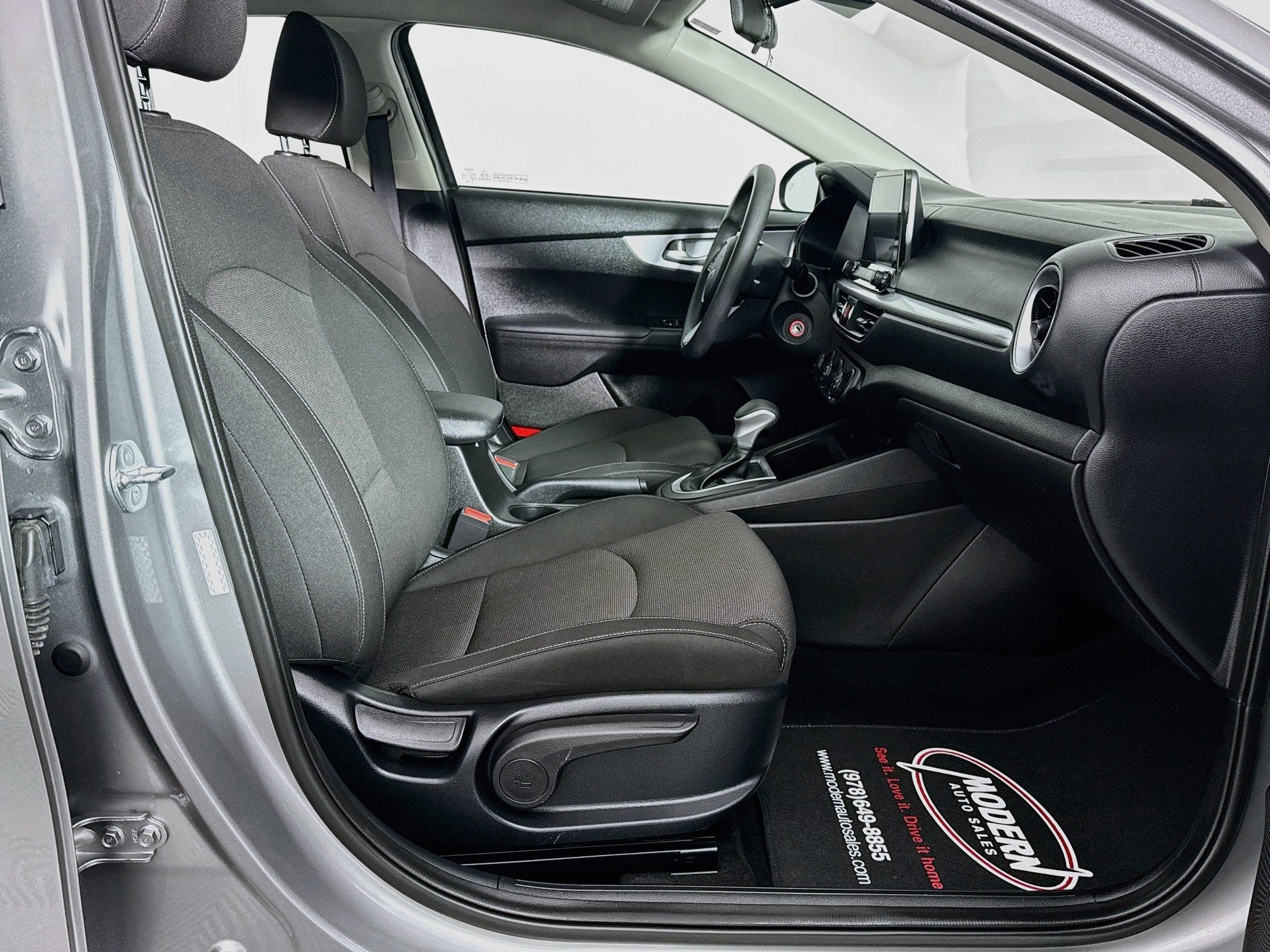Used 2023 Kia Forte LXS w/ LXS Technology Package FWD image 33
