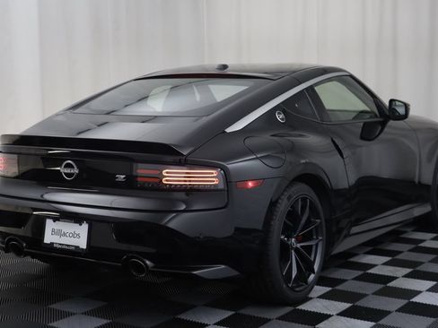 Used 2024 Nissan Z Performance w/ Floor Mat Package RWD image 17