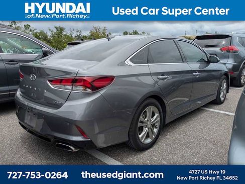 Used 2018 Hyundai Sonata Limited w/ Limited Ultimate Package 03 FWD image 2