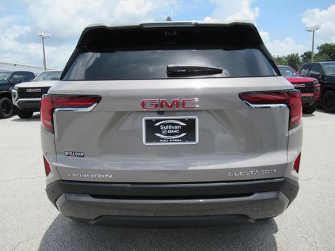 New 2026 GMC Terrain Elevation w/ Technology Package II FWD image 6