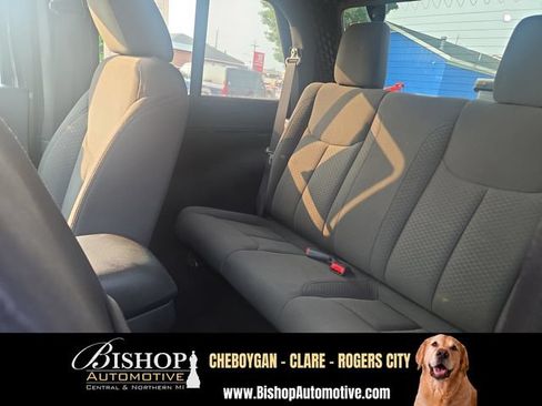 Used 2017 Jeep Wrangler Sport AWD/4WD image 24
