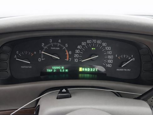 Used 2001 Buick Park Avenue w/ Prestige Pkg FWD image 4