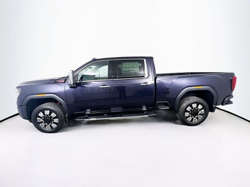 New 2026 GMC Sierra 3500 Denali w/ Denali Reserve Package image 4