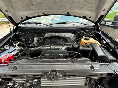 Used 2012 Ford F150 Lariat w/ Lariat Chrome Pkg image 27