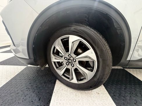 Used 2024 Ford Escape Platinum image 9