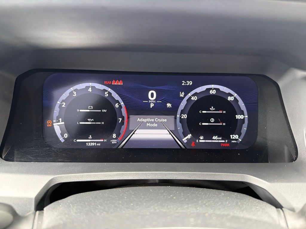 Used 2024 Toyota Tacoma Limited w/ Limited Package (LT) AWD/4WD image 9