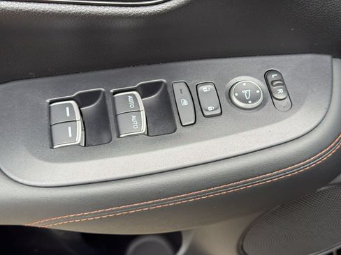 Used 2024 Honda HR-V Sport image 25
