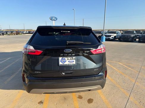 Used 2024 Ford Edge SEL w/ Convenience Package AWD/4WD image 6