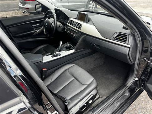 Used 2015 BMW 320i Sedan RWD image 14