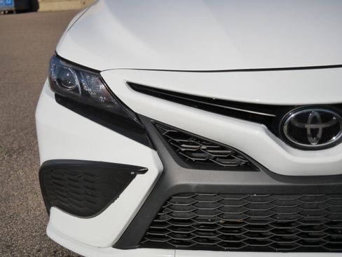 Certified 2023 Toyota Camry SE FWD image 17