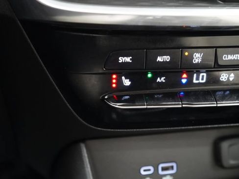 Used 2024 Buick Encore GX Avenir w/ Avenir Convenience Package AWD/4WD image 33