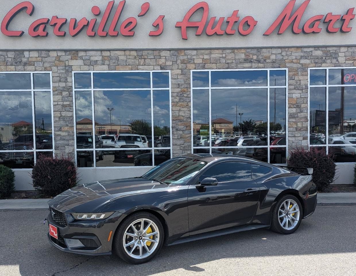 Used 2024 Ford Mustang Coupe RWD image 1