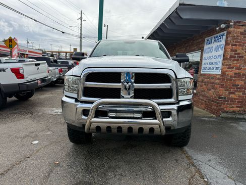 Used 2018 RAM 2500 SLT image 8