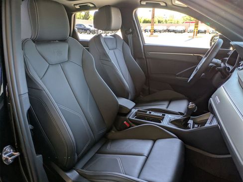 New 2025 Audi Q3 2.0T Premium image 10