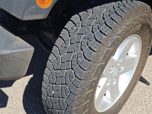 Used 2013 Jeep Wrangler Sport image 13