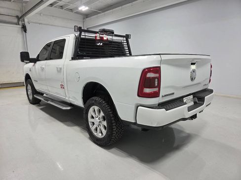 Used 2023 RAM 2500 Laramie AWD/4WD image 3