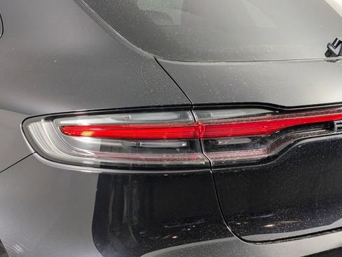 New 2026 Porsche Macan image 16