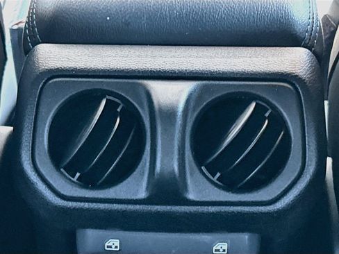 Used 2024 Jeep Wrangler High Altitude AWD/4WD image 20