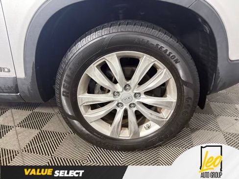 Used 2011 Kia Sorento LX AWD/4WD image 23