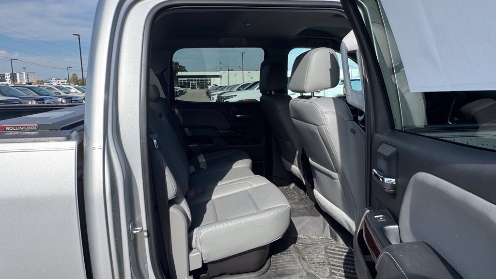Used 2018 GMC Sierra 1500 SLT w/ SLT Premium Package AWD/4WD image 11