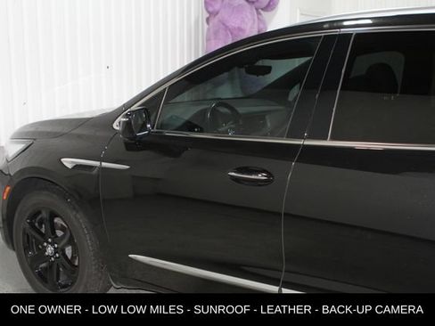 Used 2023 Buick Enclave Essence w/ Experience Buick Package AWD/4WD image 30