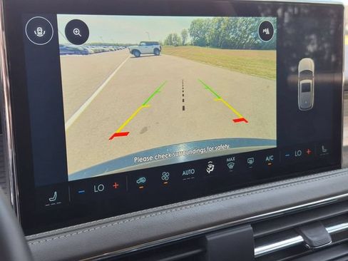 Certified 2023 Lincoln Corsair AWD w/ Towing Package image 25