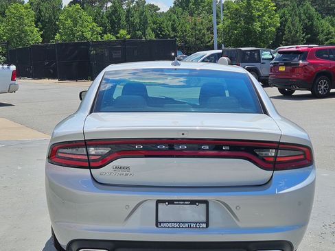 Used 2023 Dodge Charger SXT RWD image 6